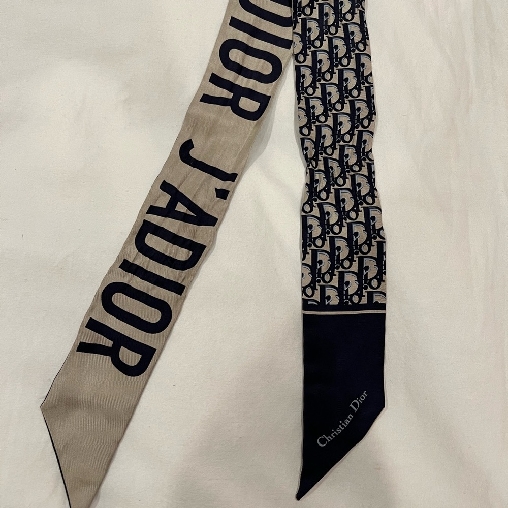 DIOR SCARVE